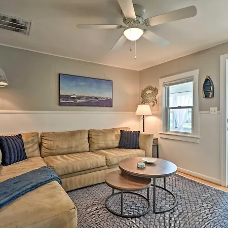 The Blue Crab Cottage - 3 Blocks From The Beach! Colonial Beach Exterior photo