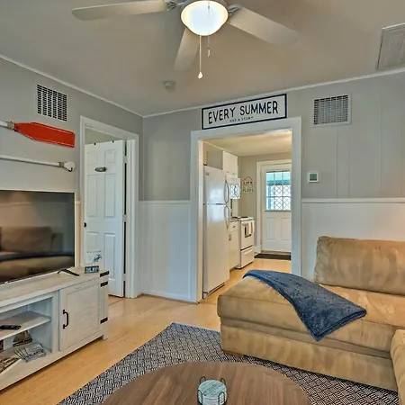 The Blue Crab Cottage - 3 Blocks From The Beach! Colonial Beach Exterior photo