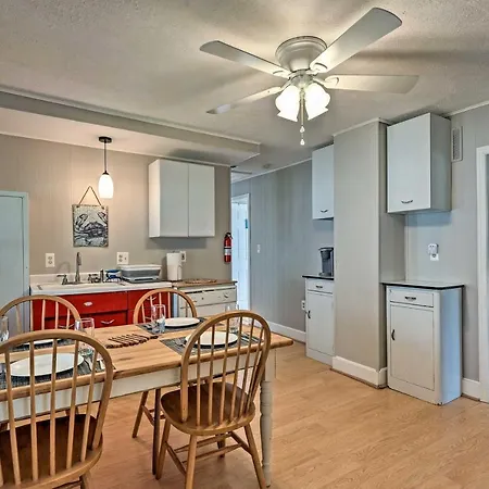 The Blue Crab Cottage - 3 Blocks From The Beach! Colonial Beach Exterior photo