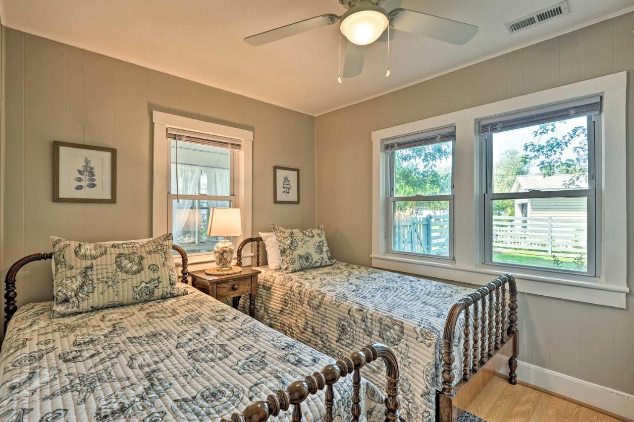 The Blue Crab - 3 Blocks From The Beach! Holiday home